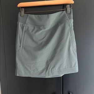 Athleta Brooklyn skort 16 inch